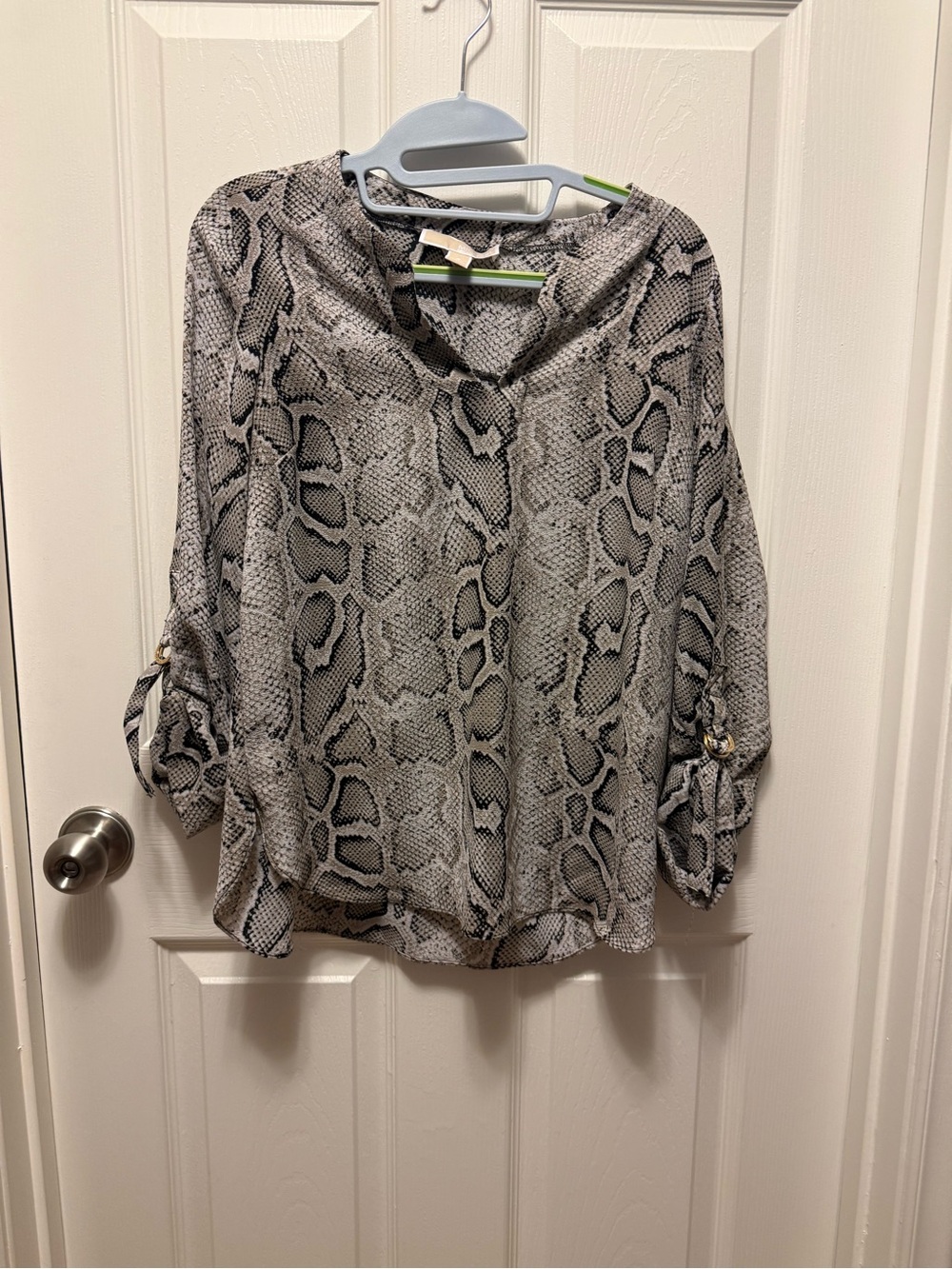 MICHAEL Michael Kors Gray Snake-Print Roll-Sleeve Blouse